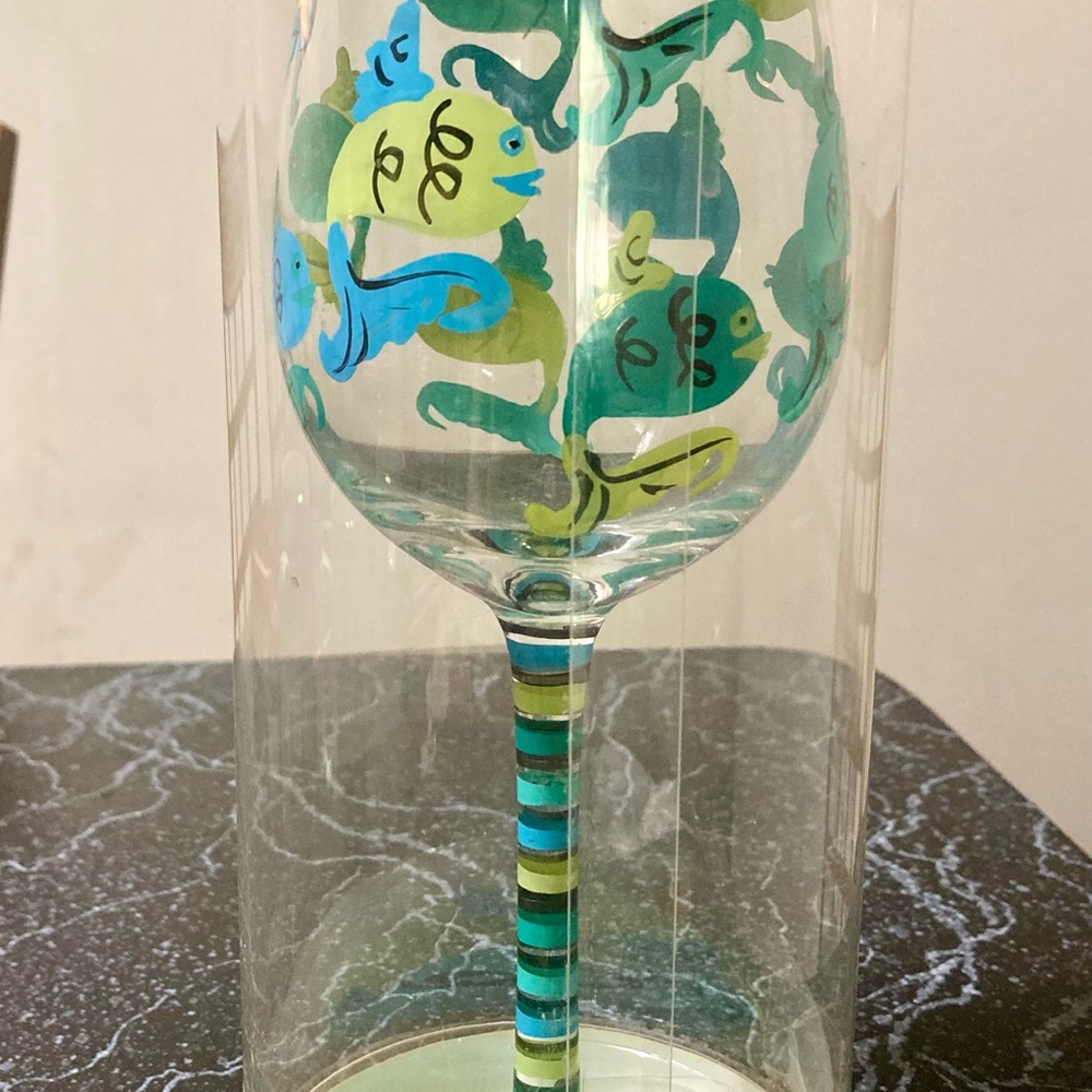 NWT Tropical Fish 🐟 wine glass